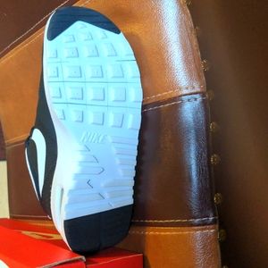 Nike Air Max Tavas Children's size 12